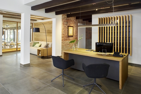 Country Partner Yard Boarding Hotel